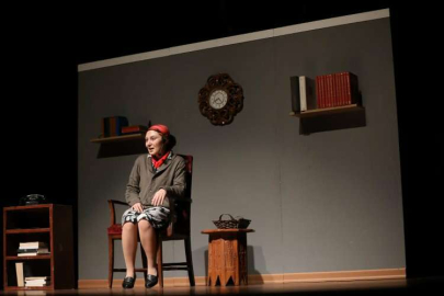 Kocaeli İzmit Belediyesi, Prof. Dr. Türkan Saylan’ı andı