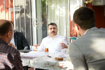 Bursa Yıldırım'da Başkan Yılmaz ev ziyaretlerine devam ediyor 