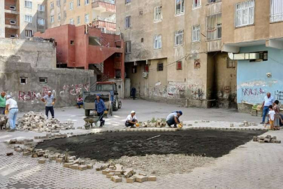 Diyarbakır Bağlar'da dar sokaklar genişletiliyor
