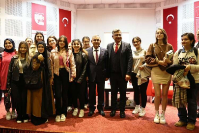 Kütahya'da Başkan Işık gençlerle buluştu