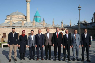 Konyalı başkanlardan Mevlana Türbesi'ne ziyaret