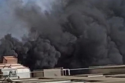 Antalya Kumluca'da çatı yangını!