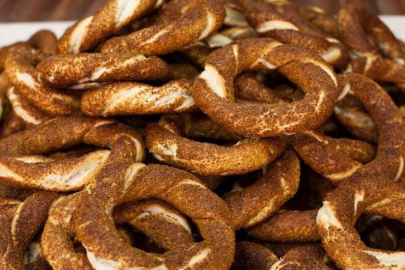 Esnafın fiyat tarifelerine yeni ayar... Simit ve ekmekte fiyat belirleyici bakanlık olacak