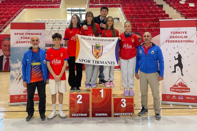 Bursa İnegöl Belediyespor 'tırmanış' kürsüsünde