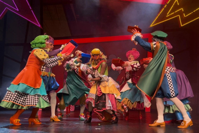 Kocaeli’de perdeler çocuklar için açıldı