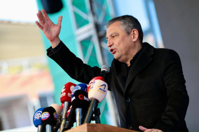 Manisa'da Özgür Özel'den toplu açılışlar