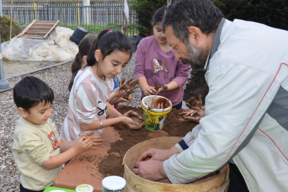 Efes Selçuk’ta üretici pazarı etkinliklerle renkleniyor