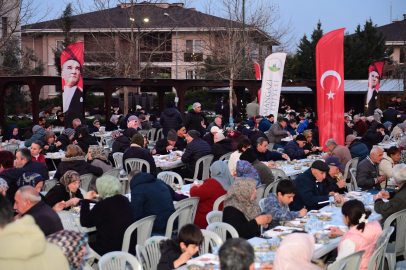 Bursa Osmangazi’de Gönül Sofraları Yenibağlar’da kuruldu