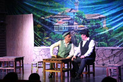 Bursa İnegöl'de 27 Mart “Komşu Köyün Delisi” ile kutlandı