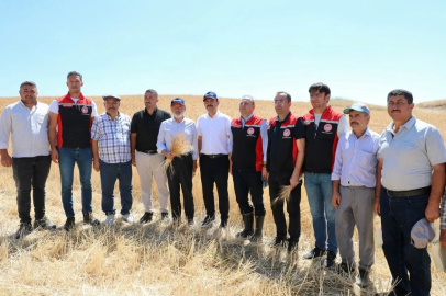 Kayseri Kocasinan'da tarım buluşması hasatla açıldı