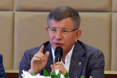 Davutoğlu hakkında 'Cumhurbaşkanına hakaret' iddiasıyla soruşturma