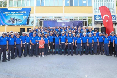 Kocaeli'de Başkan Büyükakın zabıta yeleğini giydi