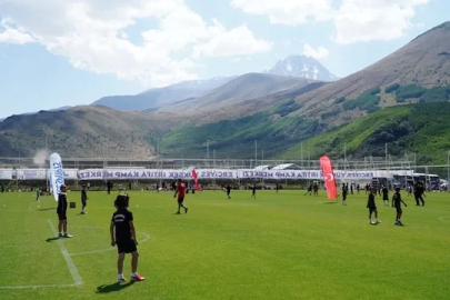 Erciyes Yüksek İrtifa Kamp Merkezi, Academy Erciyes Cup başladı