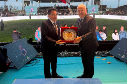 Ordu’da yağlı güreşe destek plaketle taçlandı