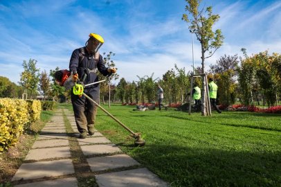 Bursa'da park ve bahçelere düzenli bakım