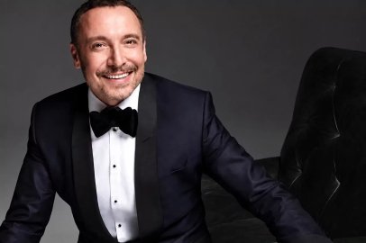 Sahneden geçen 30 yıl... Cenk Eren özel konsere hazırlanıyor