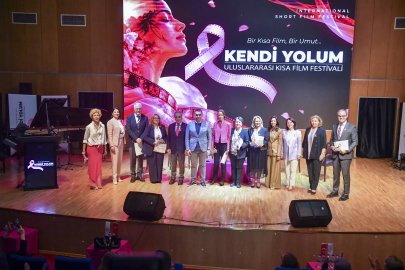 Ankara'da kadın sağlığına sanatla farkındalık