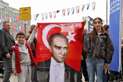 Bursa Büyükşehir'den 29 Ekim'e özel 'Ata Posteri'