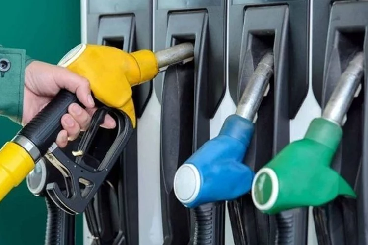Benzin ve motorinin litre fiyatı düşüyor